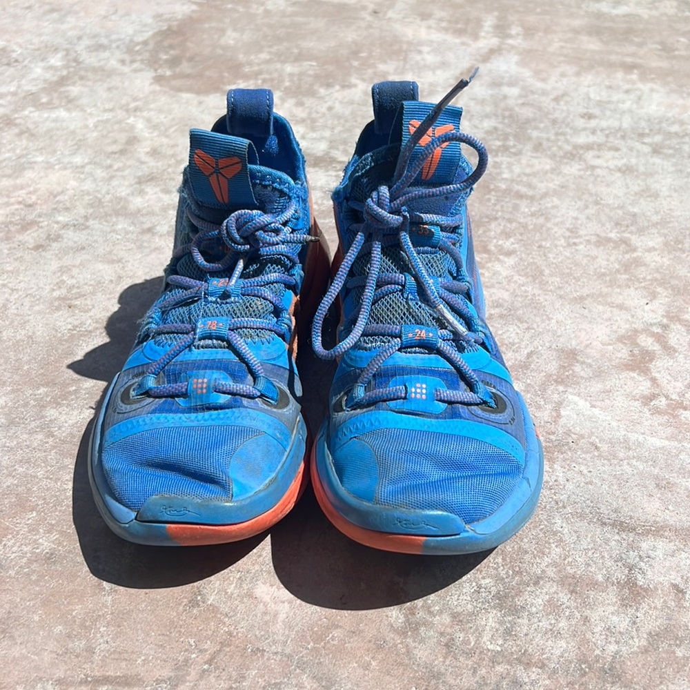 Nike Kobe AD Pacific Blue Turf Orange Youth Sz 3.5